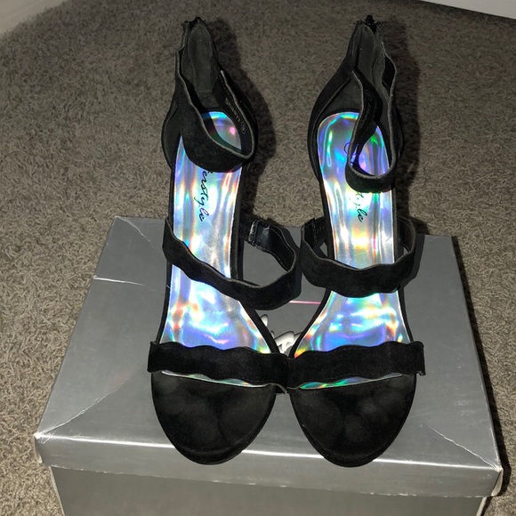 Herstyle Heels - Picture 3 of 4